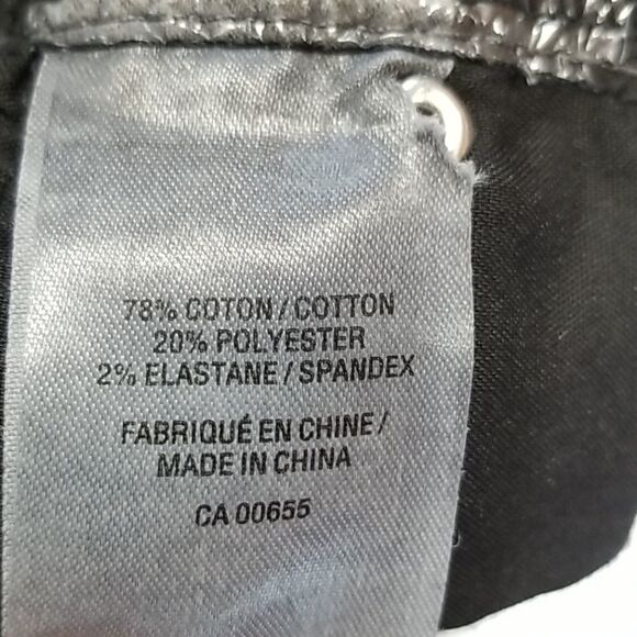 Reitmans Jeans Women's Size 11 Black Flare Leg With Embroidered Pockets Pull On - Picture 2 of 11